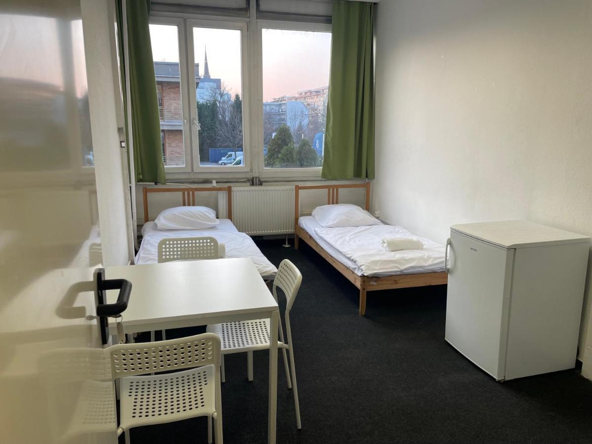The College Group Hostel Budapest Exteriör bild